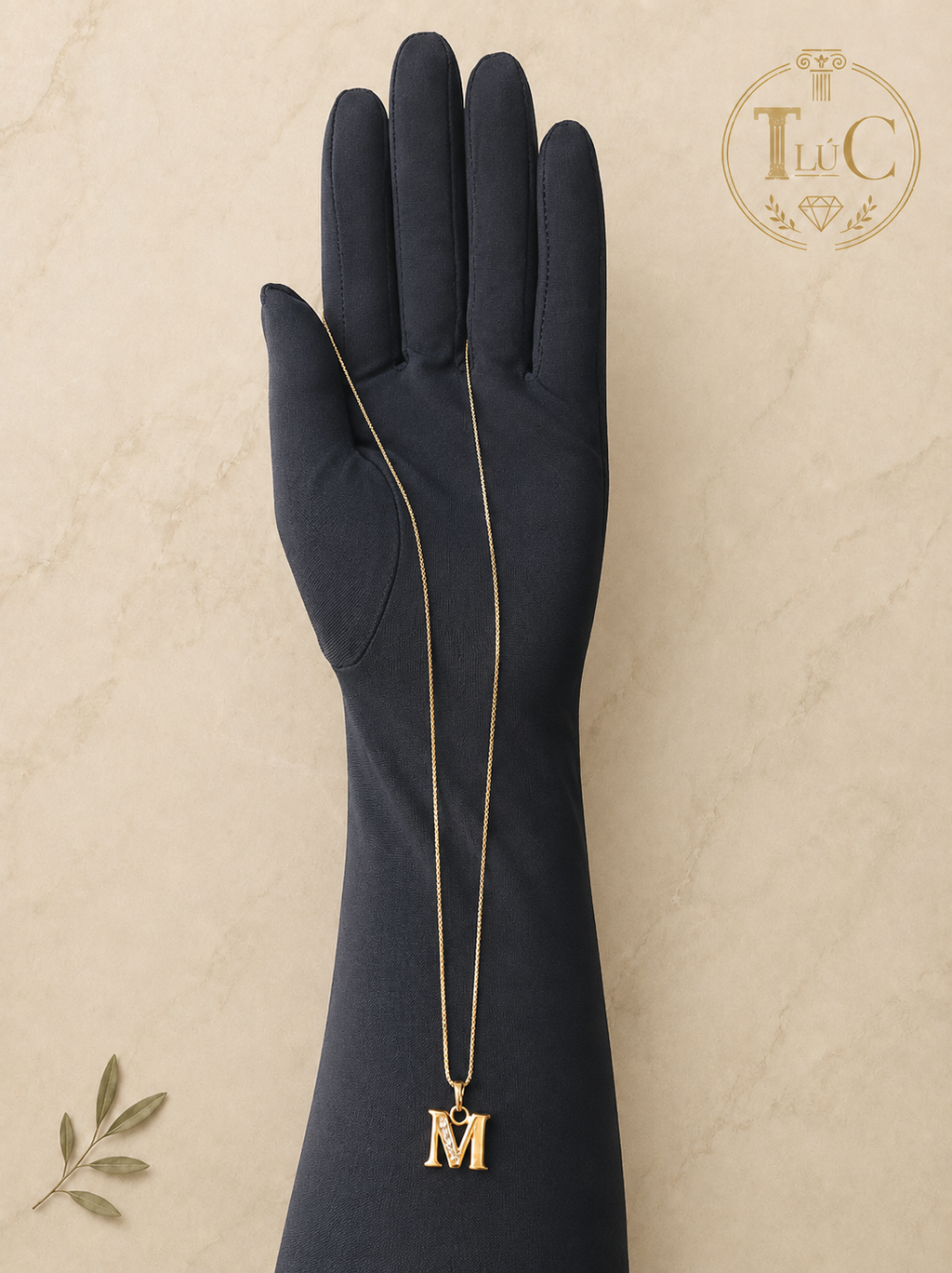 COLLAR INICIAL M