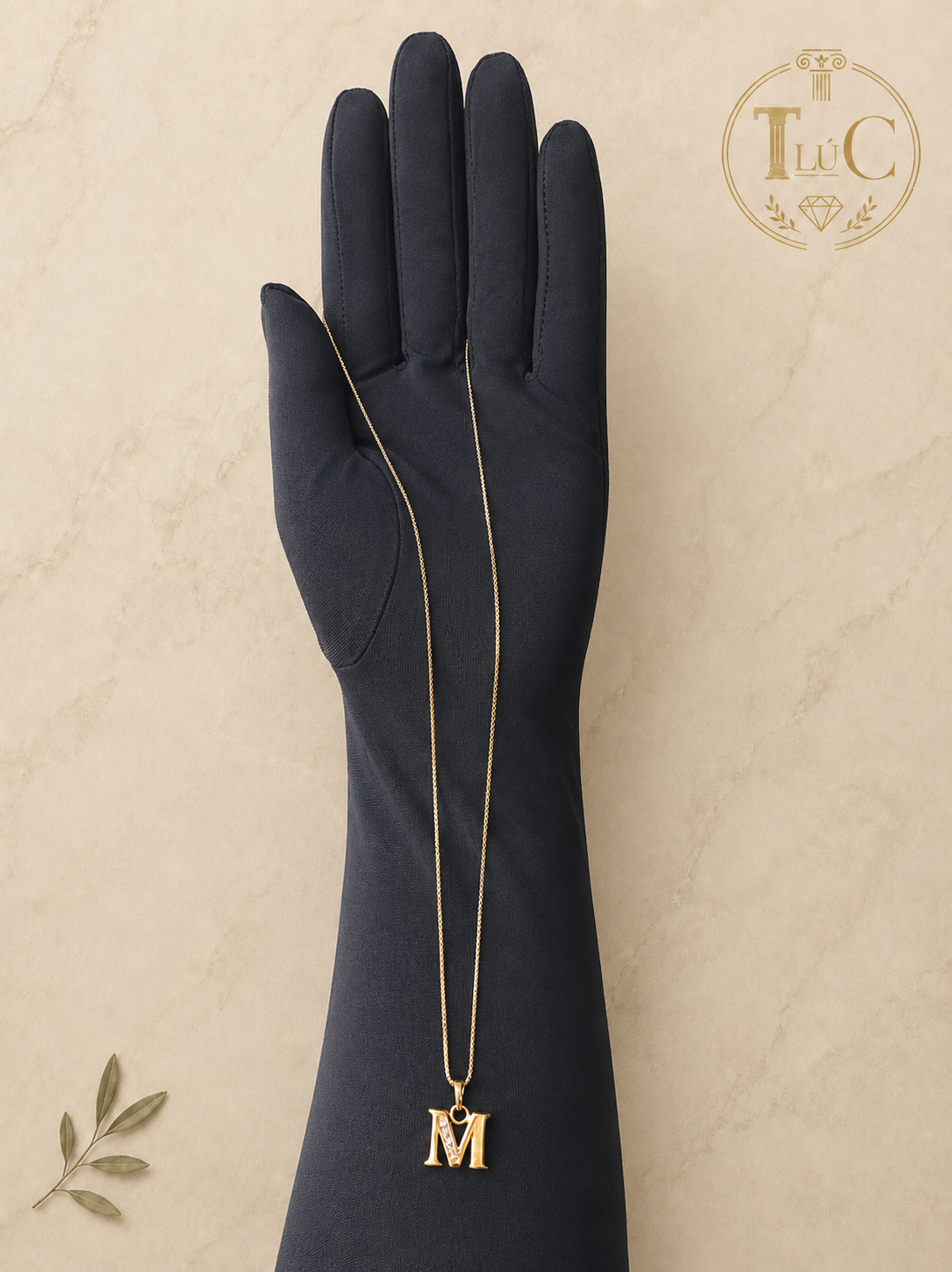 COLLAR INICIAL M